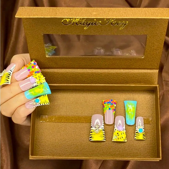 Handmade Ducktail press on nails. New in the box 10 piece - Picture 7 of 16